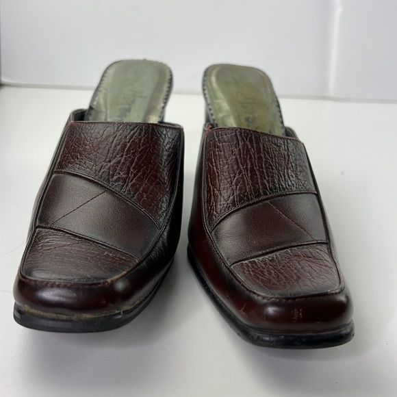 Carlo Santana  brown leather slip on mules - Picture 2 of 9